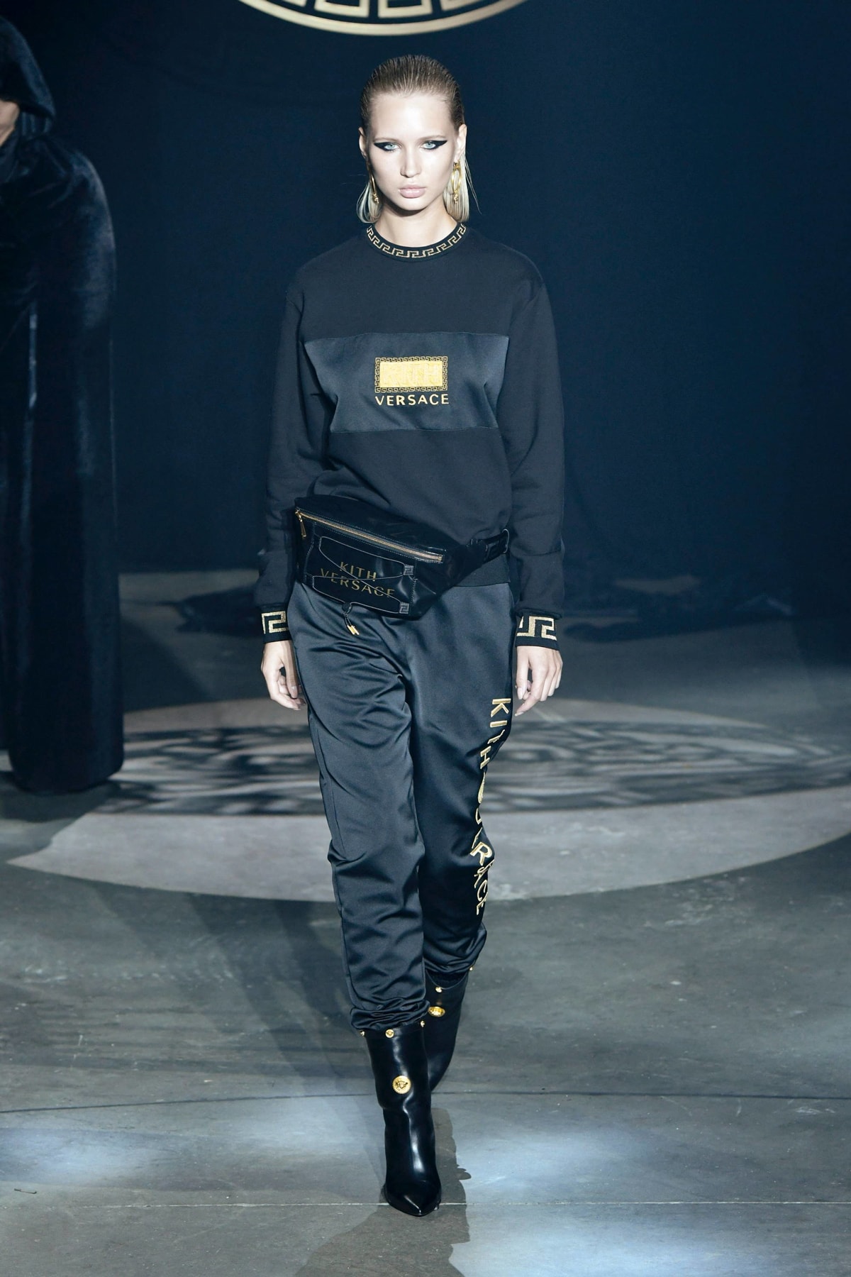 KITH 2018 Fall Winter NYFW New York Fashion Week Versace Crewneck Sweater Sweatpants Black