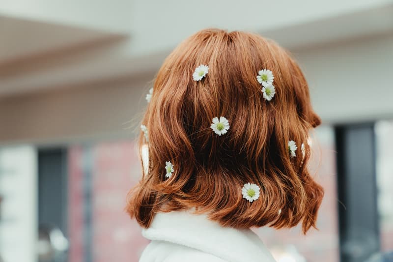 Mansur Gavriel Fall Winter 2018 New York Fashion Week Show Backstage Flower Daisy Hair