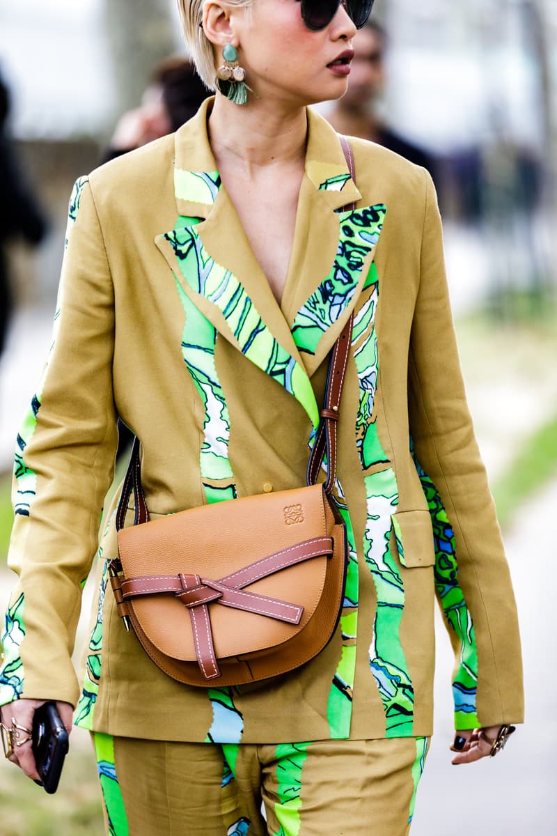 paris fashion week ss19 spring summer 2019 street style streetsnaps louis vuitton alexander wang chanel celine off white