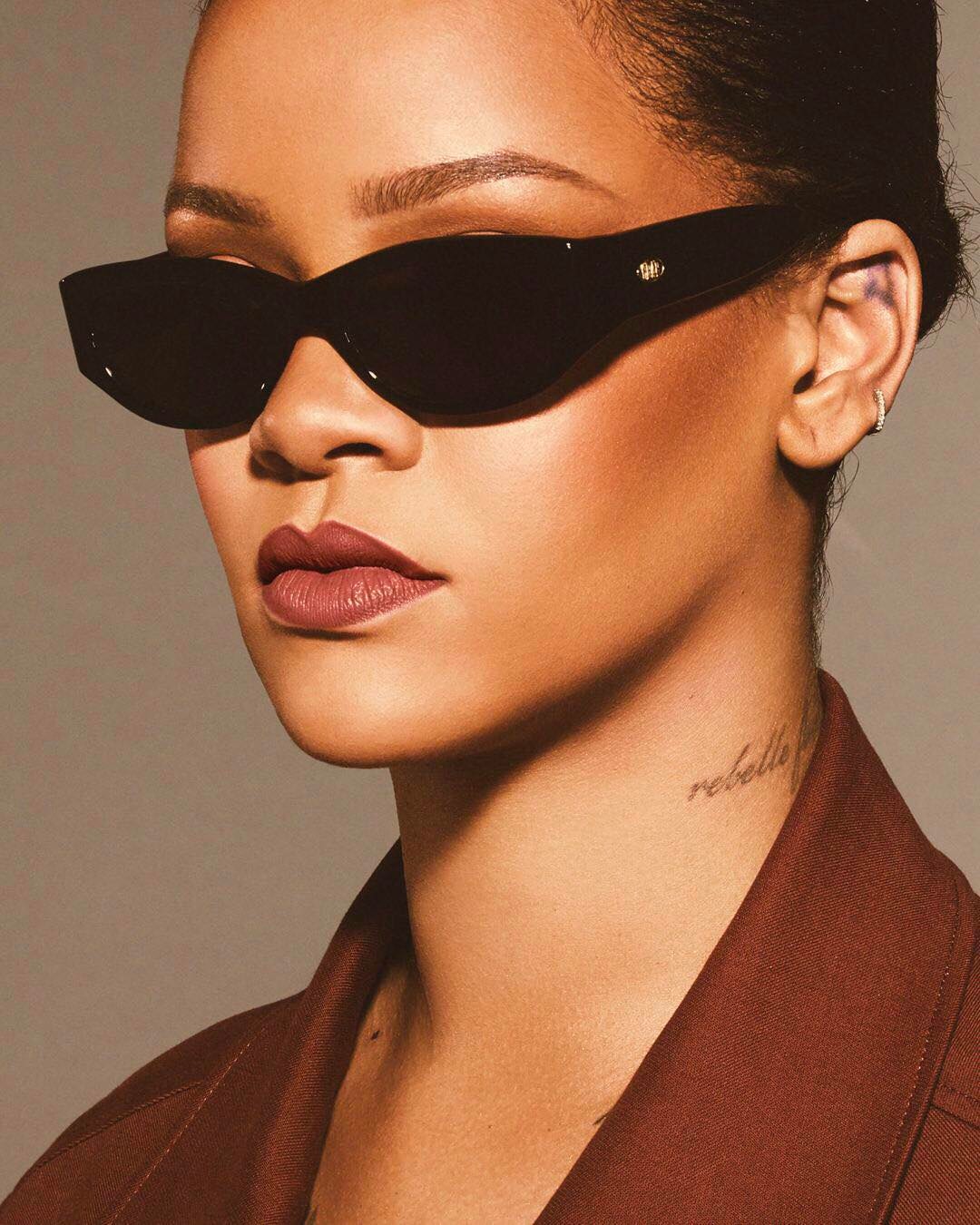 Rihanna Fenty Beauty Uncuffed Stunna Lip Paint Lipstick Crap Eyewear The Funk Punk Sunglasses Black