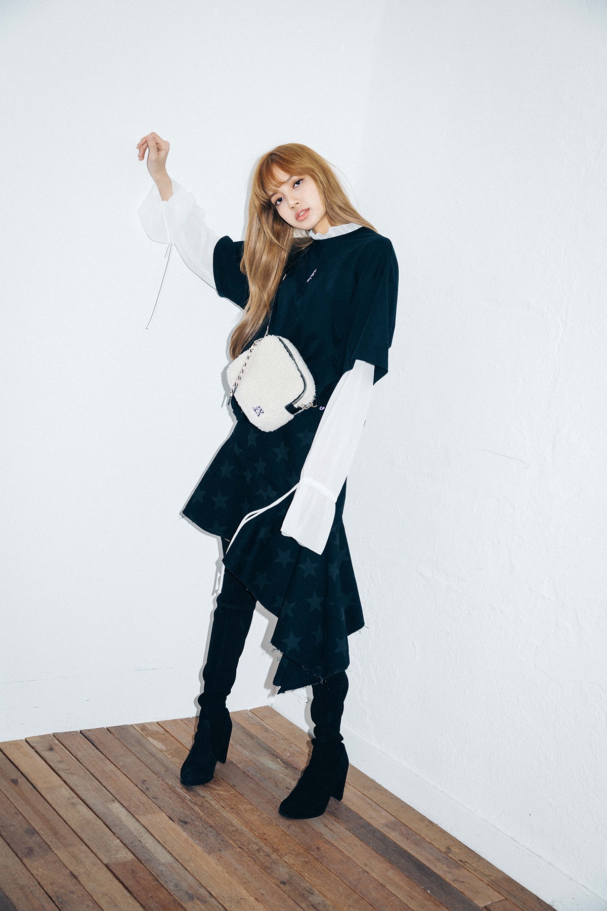 X-Girl Nonagon Blackpink Lisa Campaign Collaboration K-Pop Denim Skirt Black T-Shirt