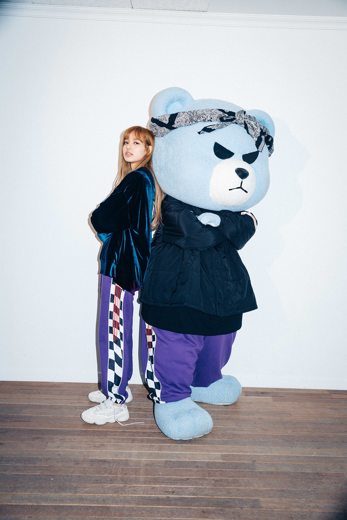 X-Girl Nonagon Blackpink Lisa Campaign Collaboration K-Pop Blue Velvet Hoodie Sweat Pants Bear