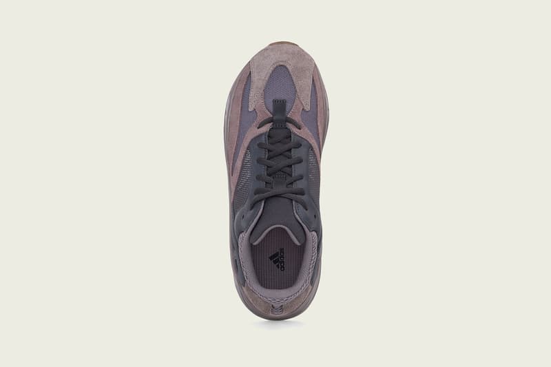 adidas Kanye West YEEZY BOOST 700 Mauve