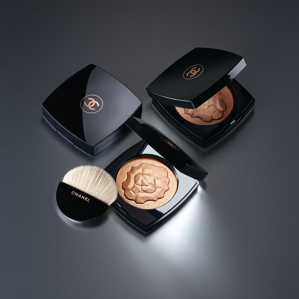 Chanel Beauty Makeup Libre Holiday Christmas Highlighter Bronzer Brush Rose