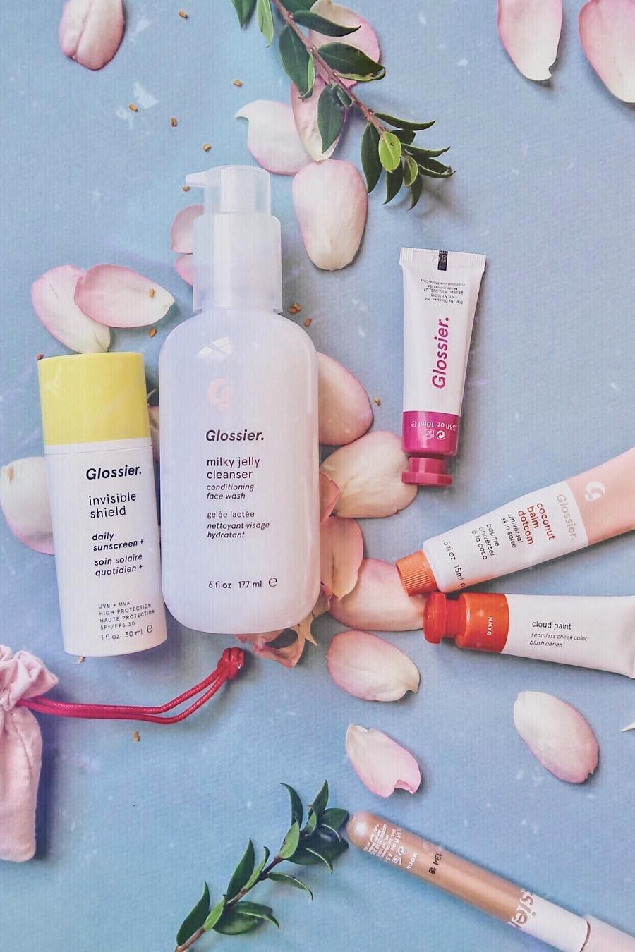 glossier france shipping official announcement makeup skincare cruelty free french web store
