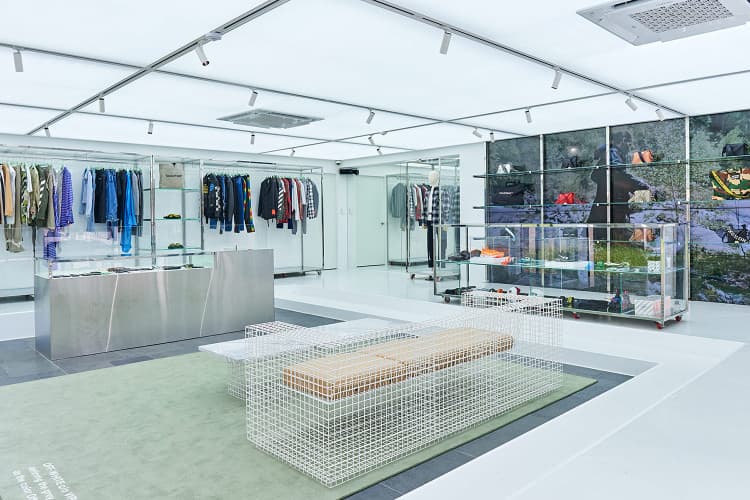 Off White Busan Shinsegae Store