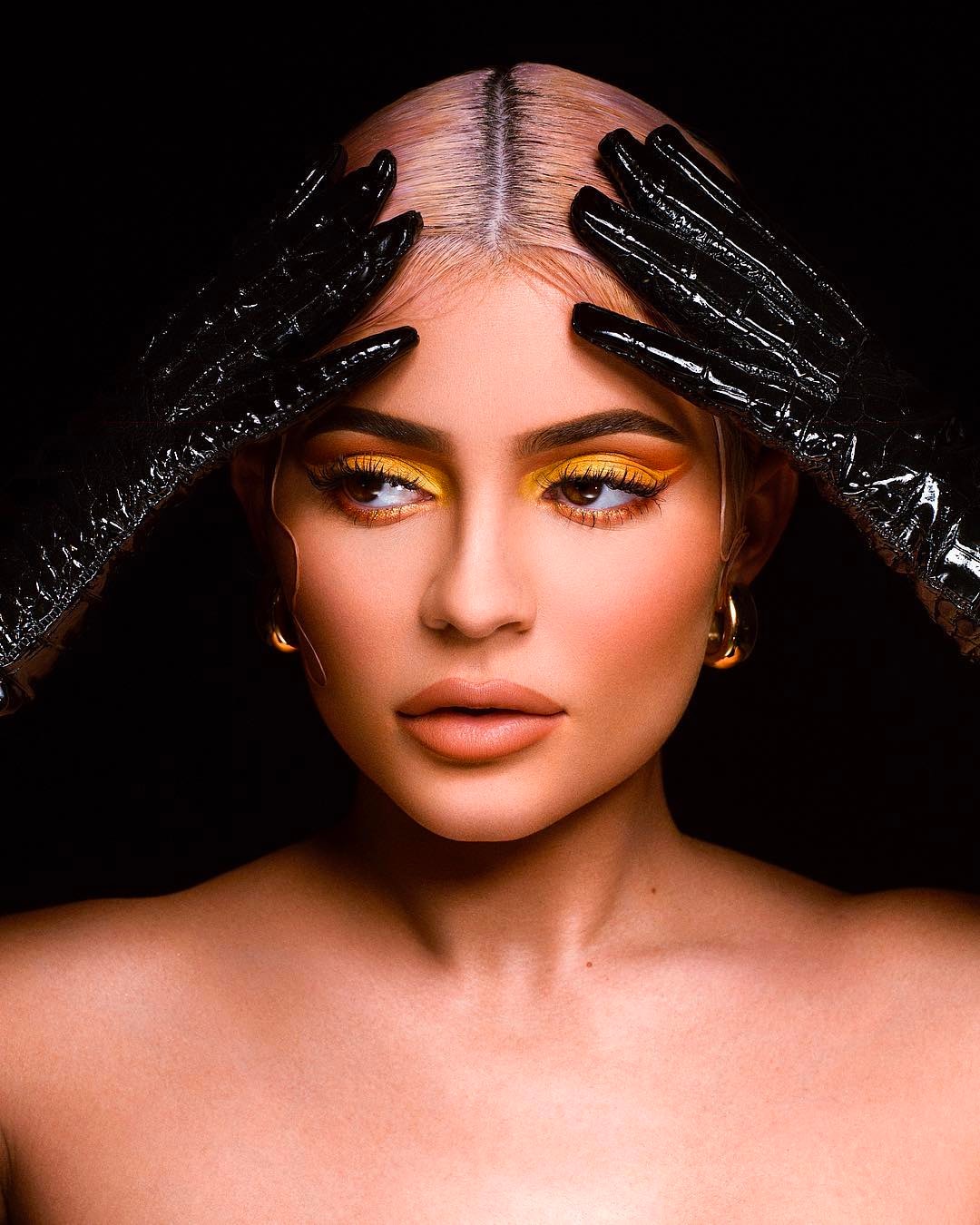 Kylie Jenner Halloween 2018 Makeup Cosmetics Release Date 3D Packaging October 12 Lipstick Highlighter Eyeshadow Palette