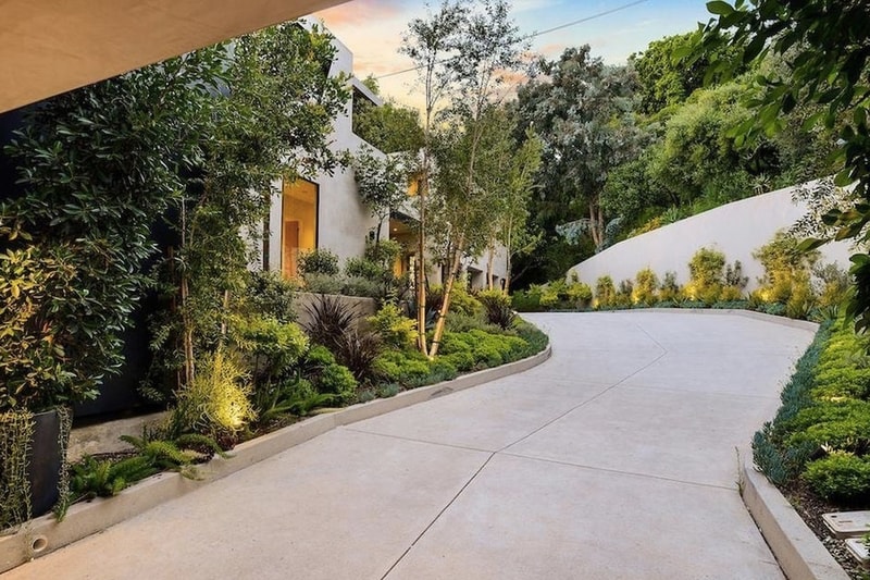 Kylie Jenner Travis Scott 13 Million USD Mansion House Beverly Hills Purchase