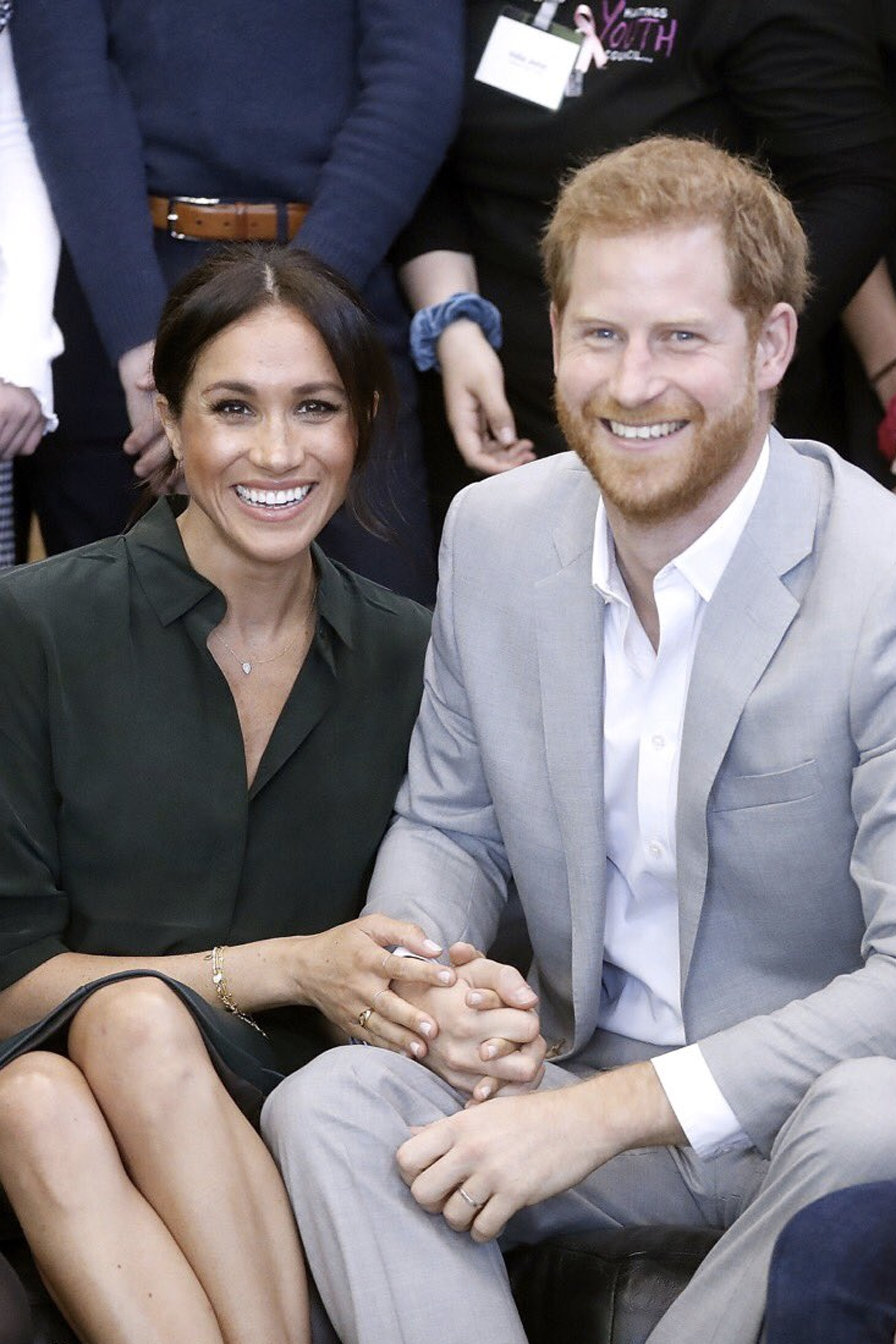 MEghan Markle Prince Harry Pregnancy Announcement Expecting Baby Royal Family Reveal Spring 2019 