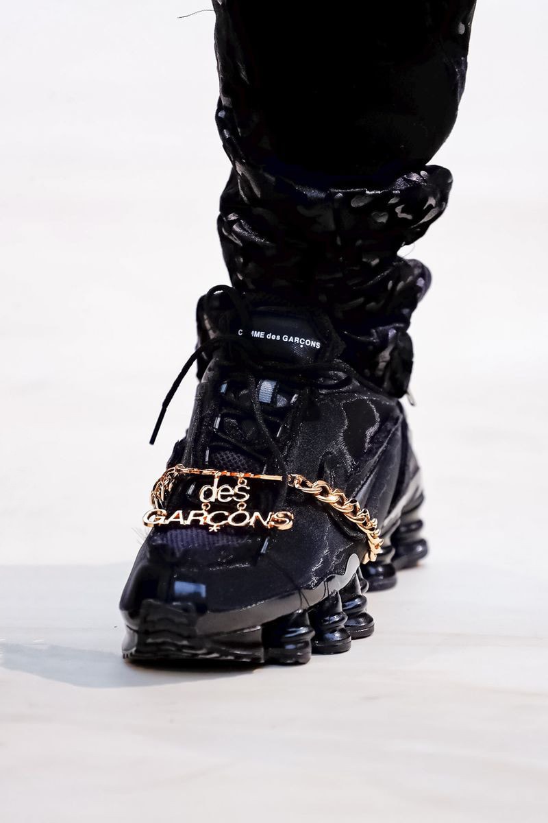 Nike Shox Black Commes des Garcons SS19 Spring Summer 2019 Sneaker Runway Paris Fashion Week Collaboration Rei Kawakubo Chain Jewelry