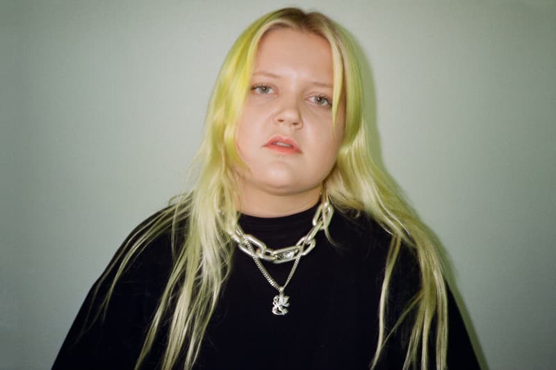 ALMA T-shirt Black Chains Silver