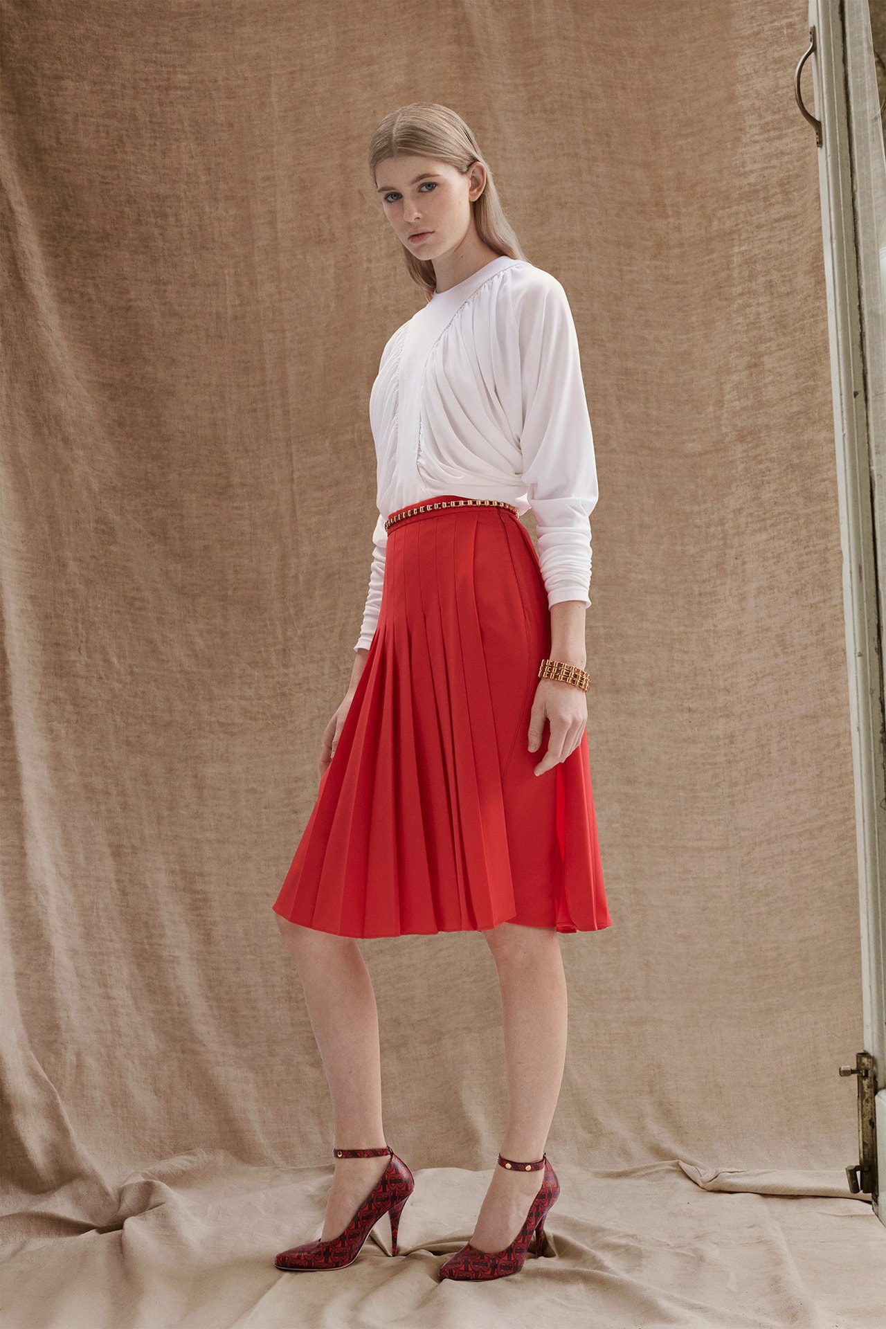 Burberry Riccardo Tisci Pre-Fall 2019 Collection Top White Skirt Red