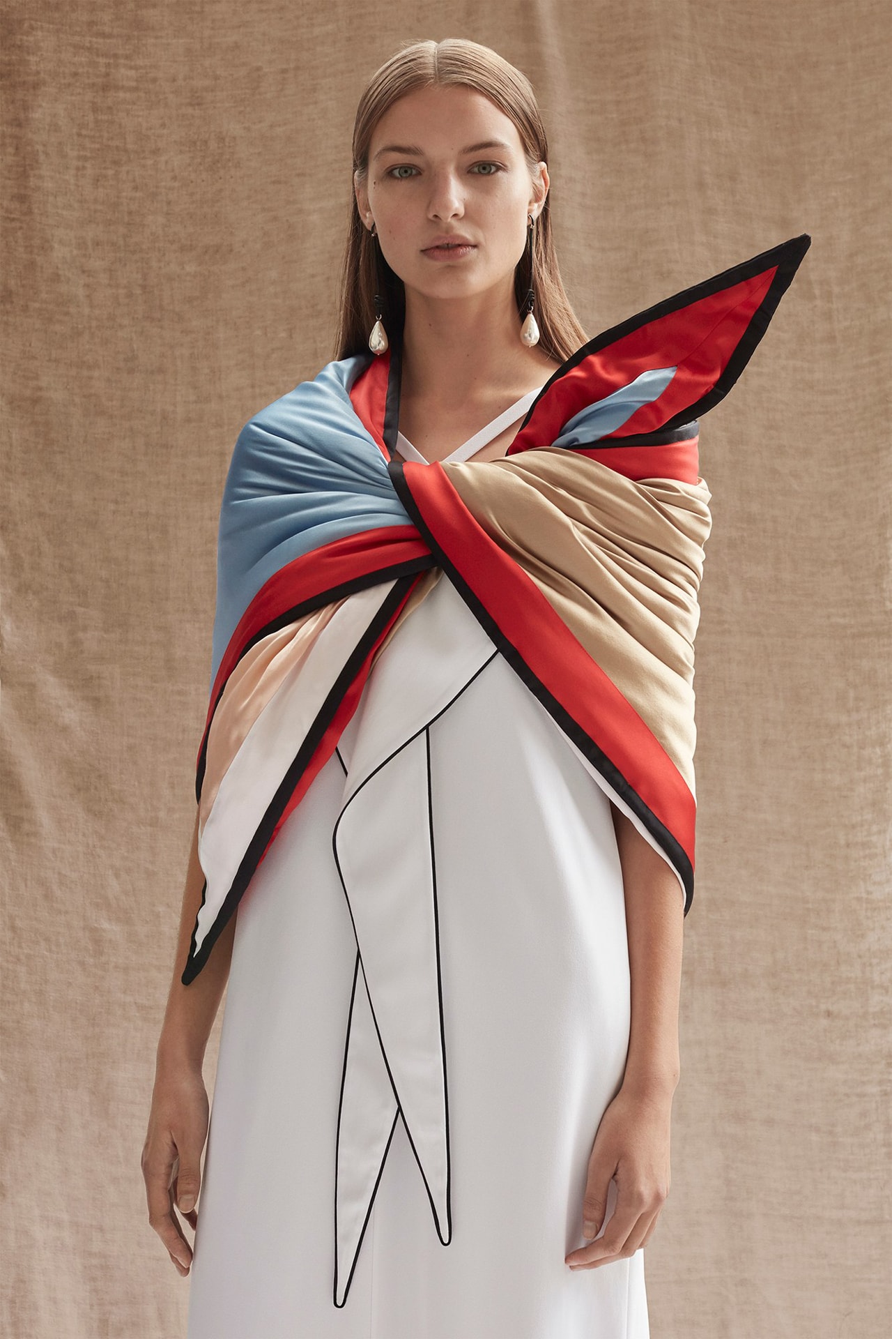Burberry Riccardo Tisci Pre-Fall 2019 Collection Scarf Top Blue White Red