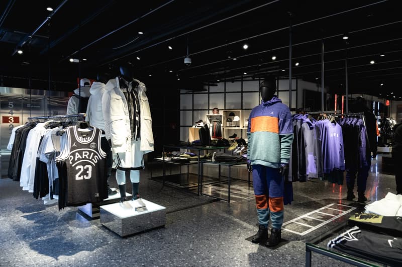 Nike House of Innovation 000 in New York City Store Sneaker Lab Expert Zone Sneakers Sportswear