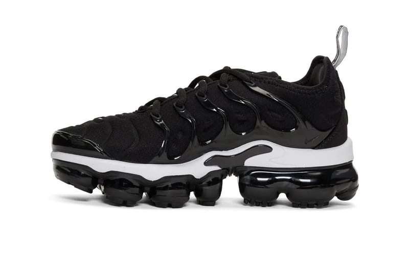 nike air max plus clear bottom