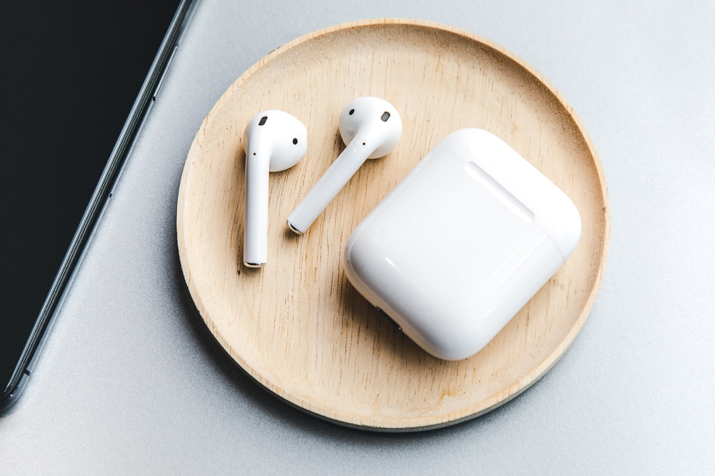 Apple Wireless Charging AirPods Release Rumor 2019 Earphones Music Technology Release