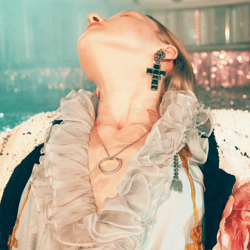 gucci alessandro michele holiday 2018 gift giving campaign advent calendar online shopping app