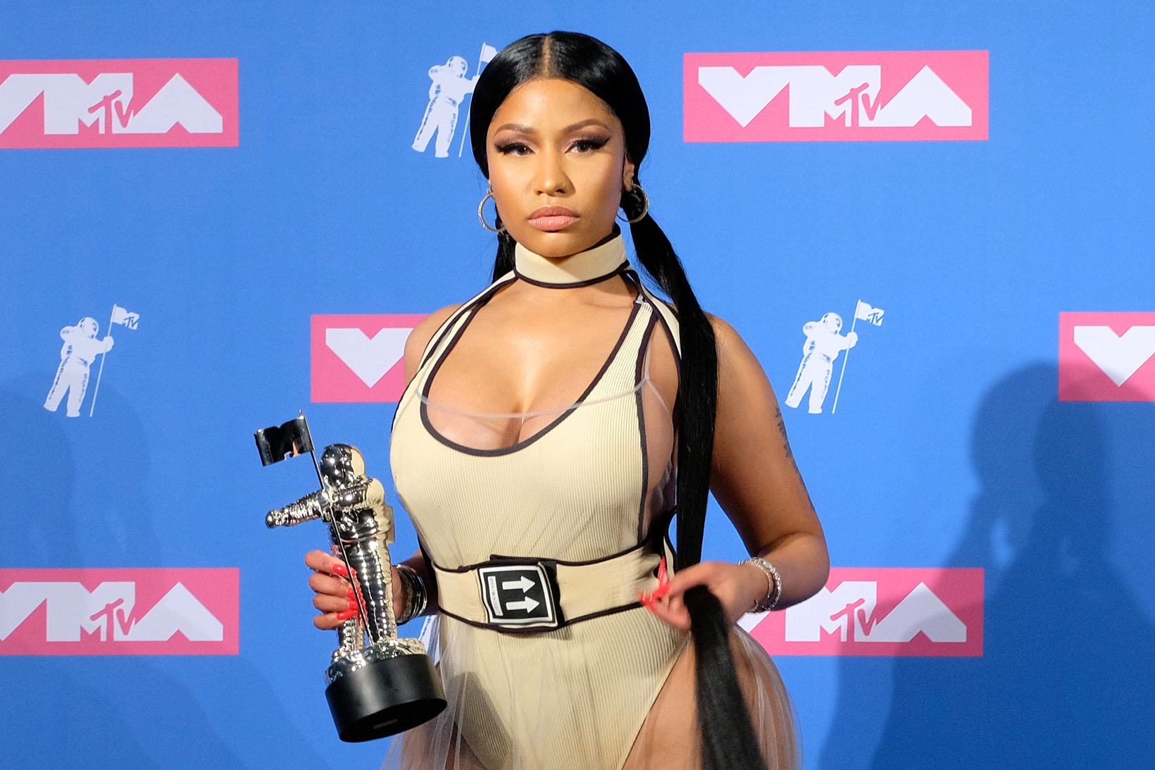 Nicki Minaj MTV Music Awards Off-White Dress Cream