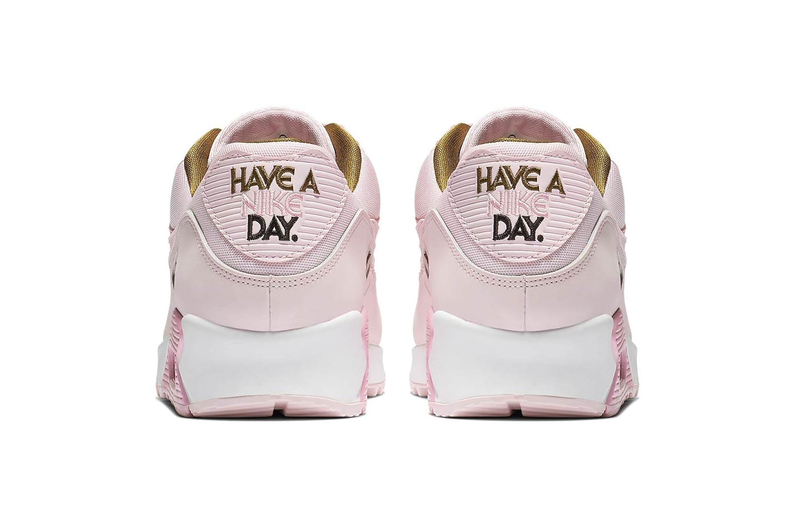 have a nike day pink shoes