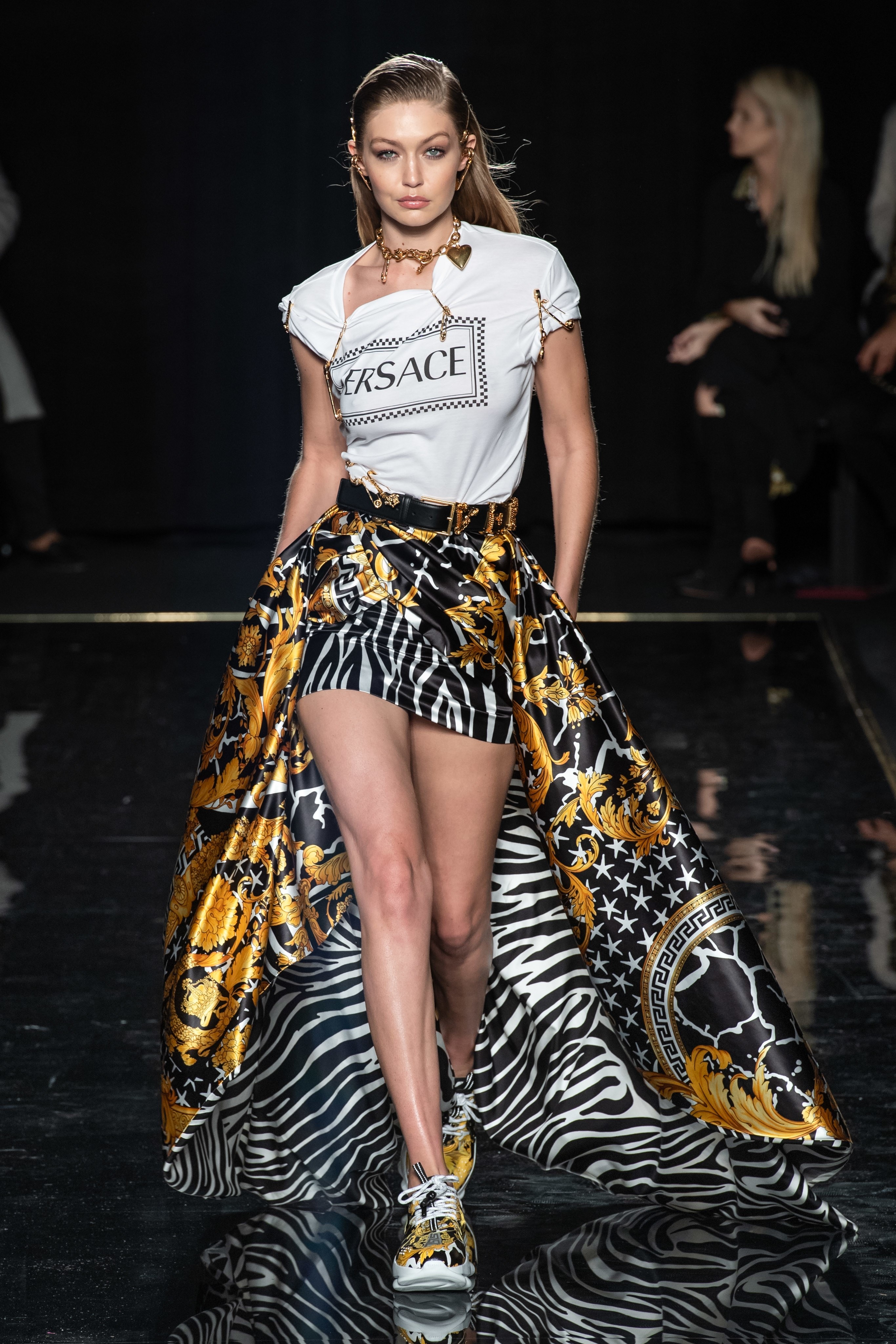 Versace Pre-Fall 2019 Runway Fashion Show New York Gigi Hadid