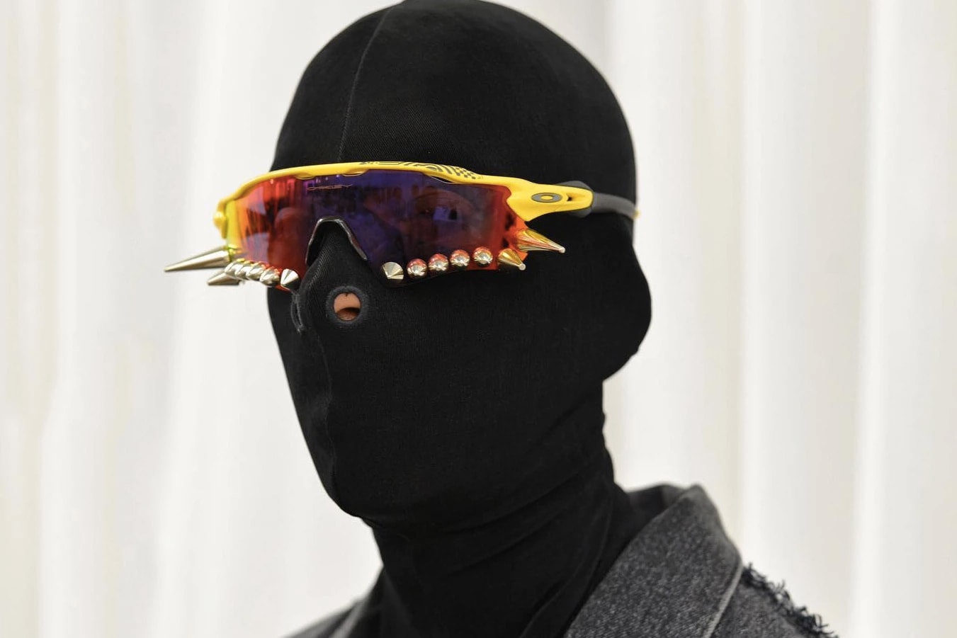  Pre-order Vetements x Oakley Sunglasses Collab Studded Spiked Shades Sporty SS19 