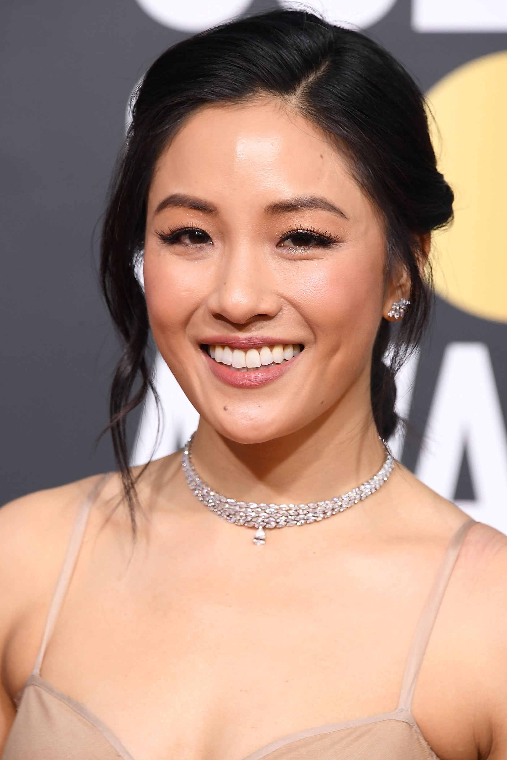 Constance Wu Golden Globes 2019 Crazy Rich Asians Dress Vera Wang Beauty Makeup Get Ready