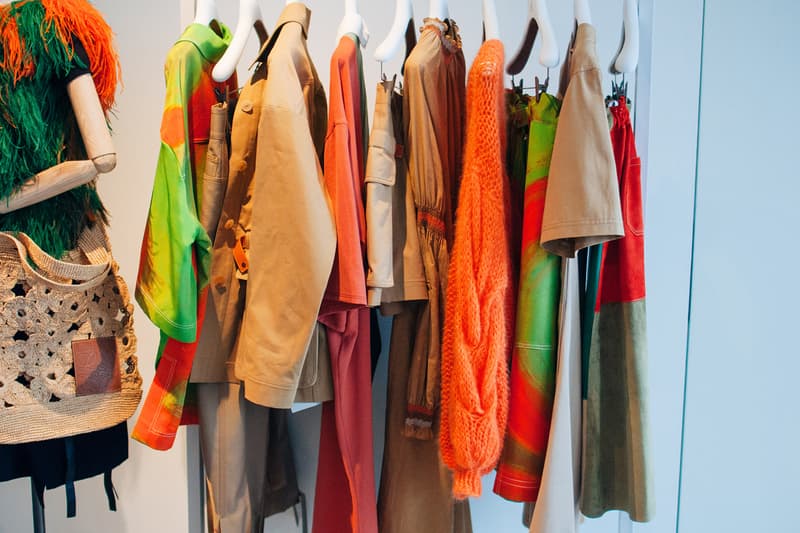 loewe jw anderson closer look ss19 spring summer 2019 puzzle gate hammock handbags