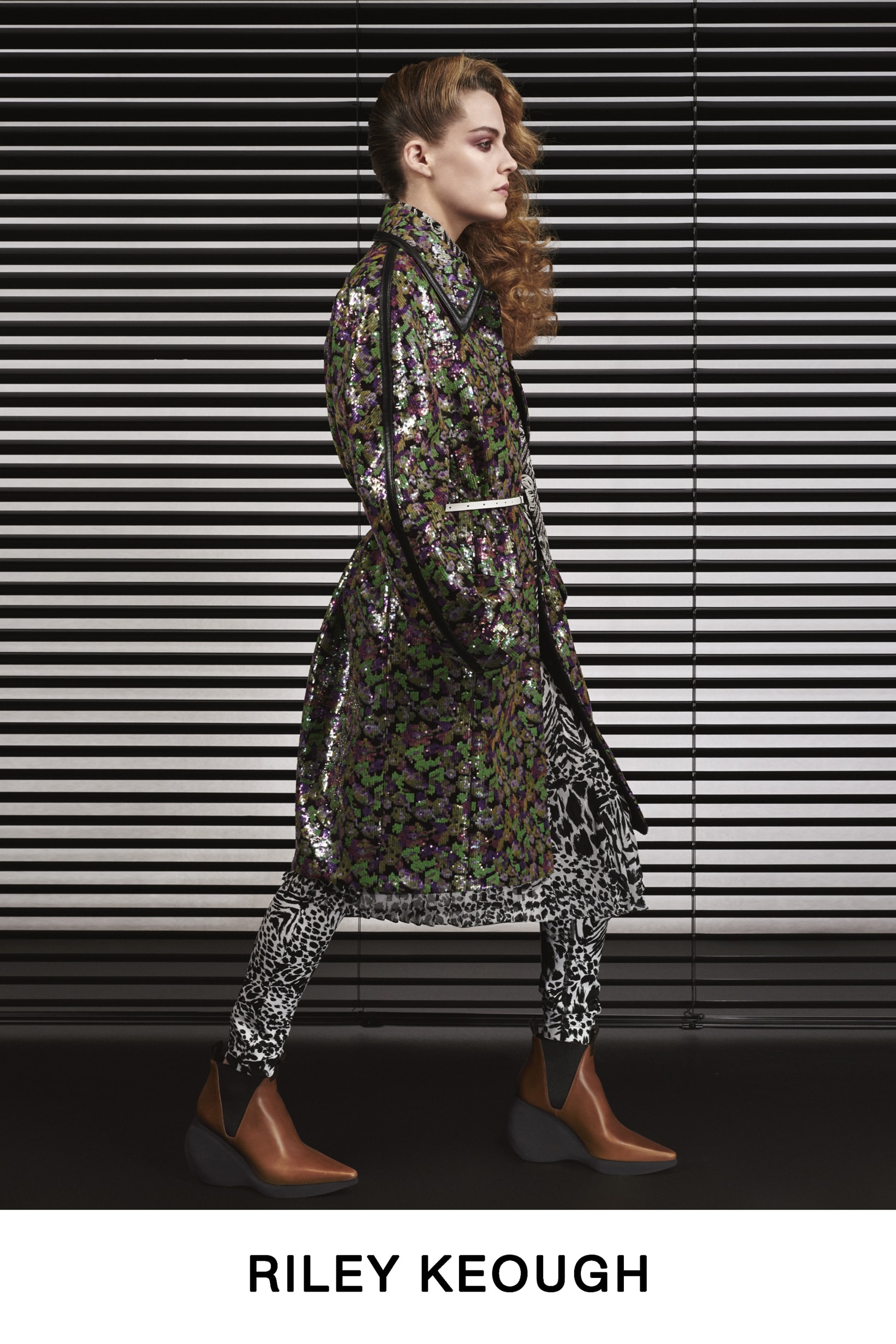 Louis Vuitton Pre-Fall 2019 Lookbook Riley Keough Coat Black