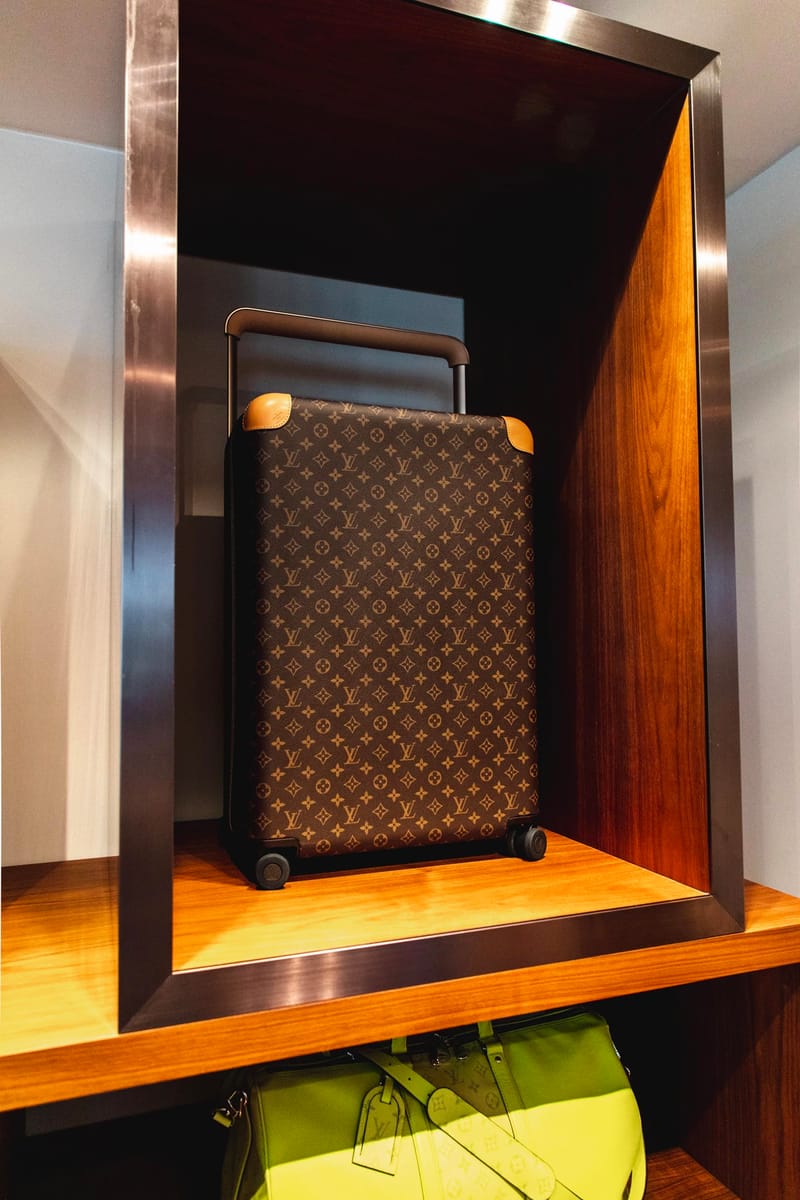 louis vuitton luggage cost