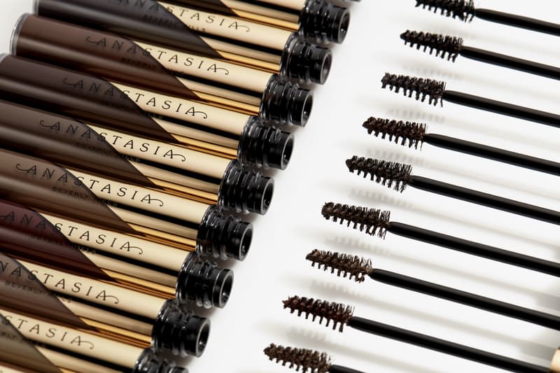 Anastasia Beverly Hills DIPBROW Eyebrow Gel Release Makeup Brows Product