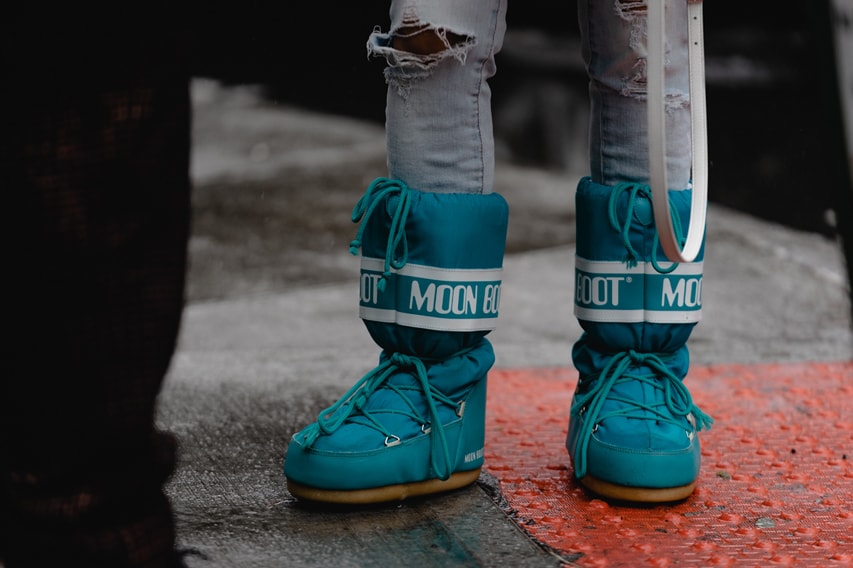New York Fashion Week Fall Winter 2019 Street Style Snaps Boots Blue