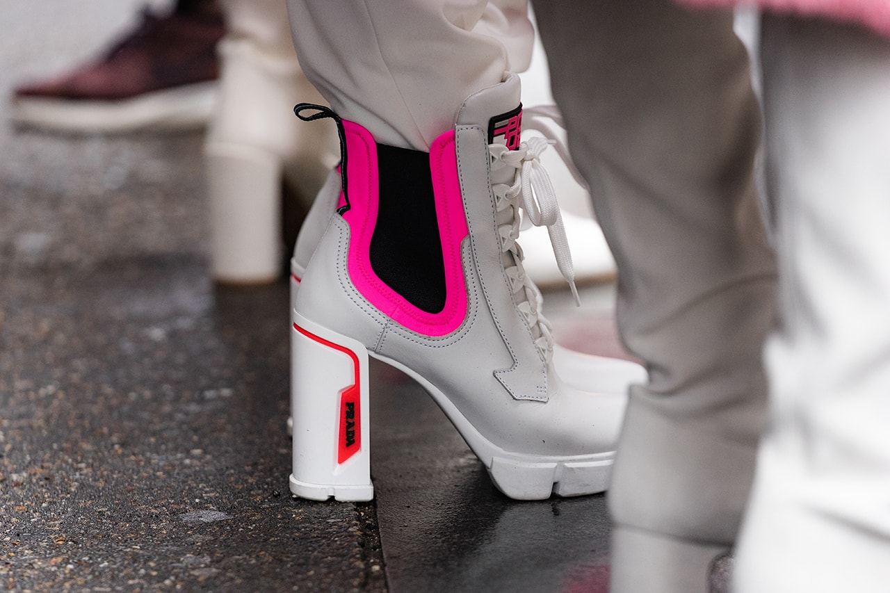new york fashion week nyfw fall winter 2019 fw19 street style bloggers influencers prada white pink boots