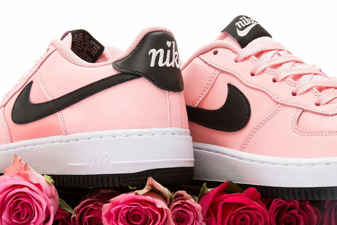 Nike Air Force 1 Valentine's Day Bleached Coral Pink Heart