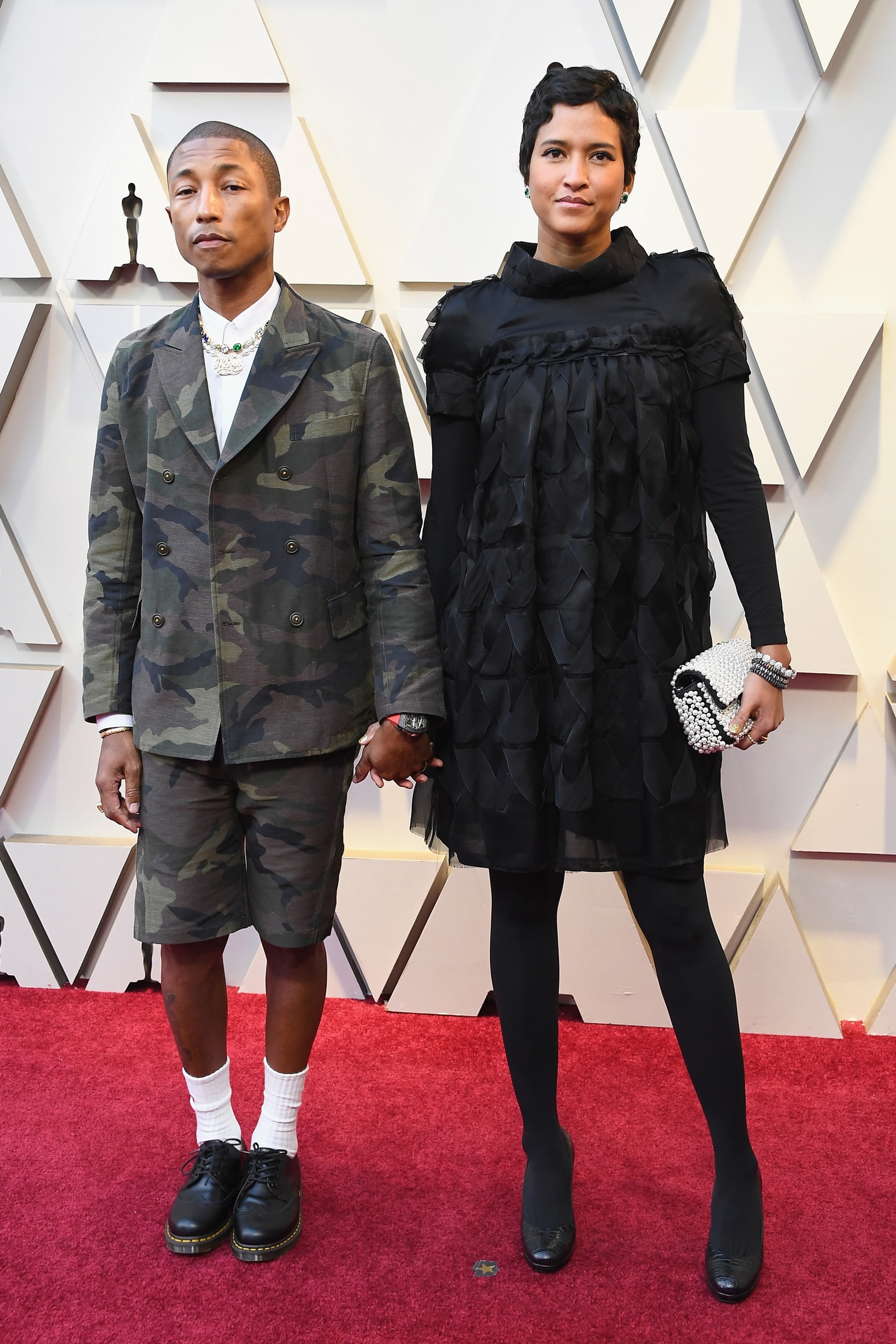 2019 Oscars Red Carpet Pharrell Williams Camouflage Suit Green Black Helen Lasinchanh Dress Black