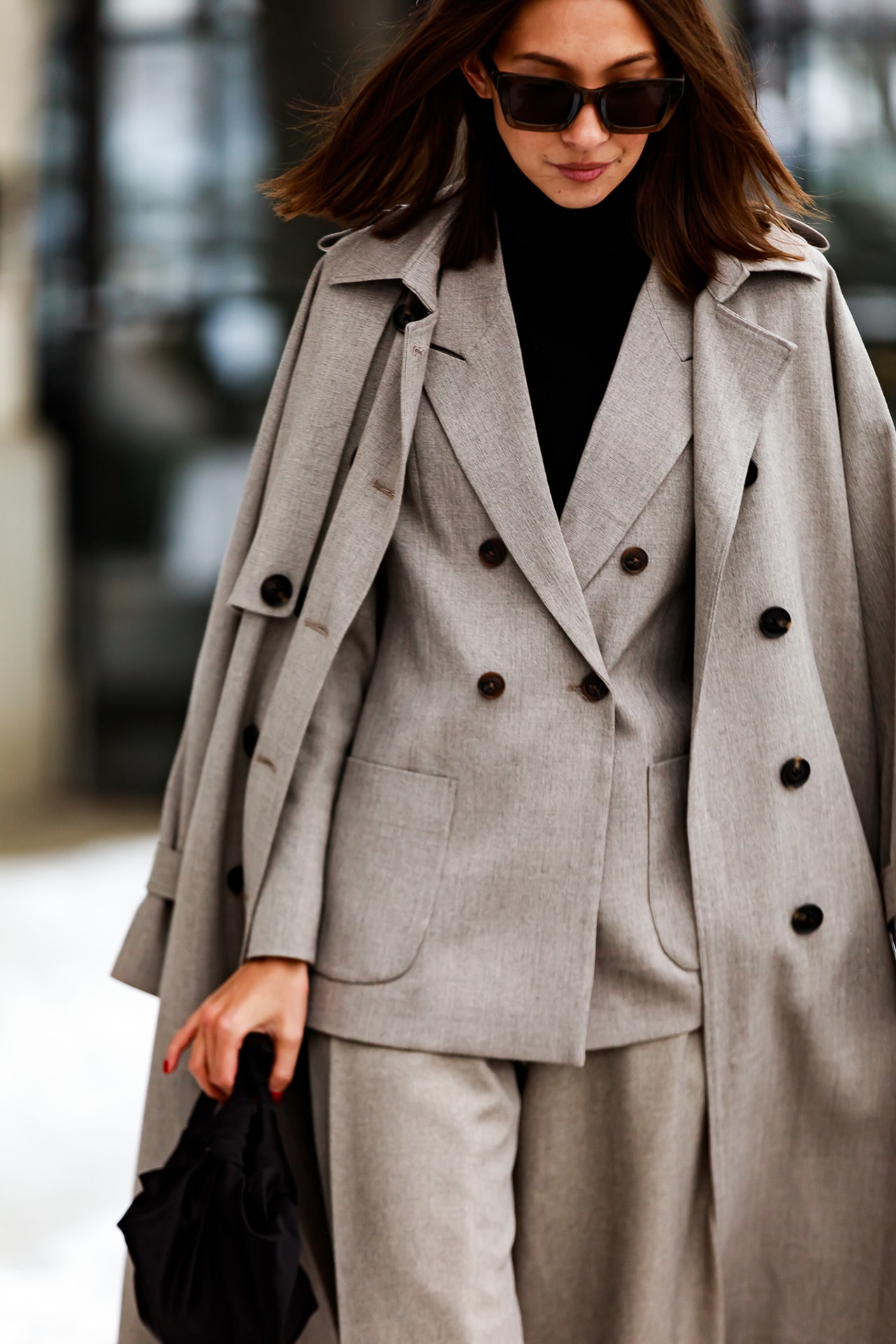 stockholm fashion week street style blogger influencer coat blazer suit sunglasses
