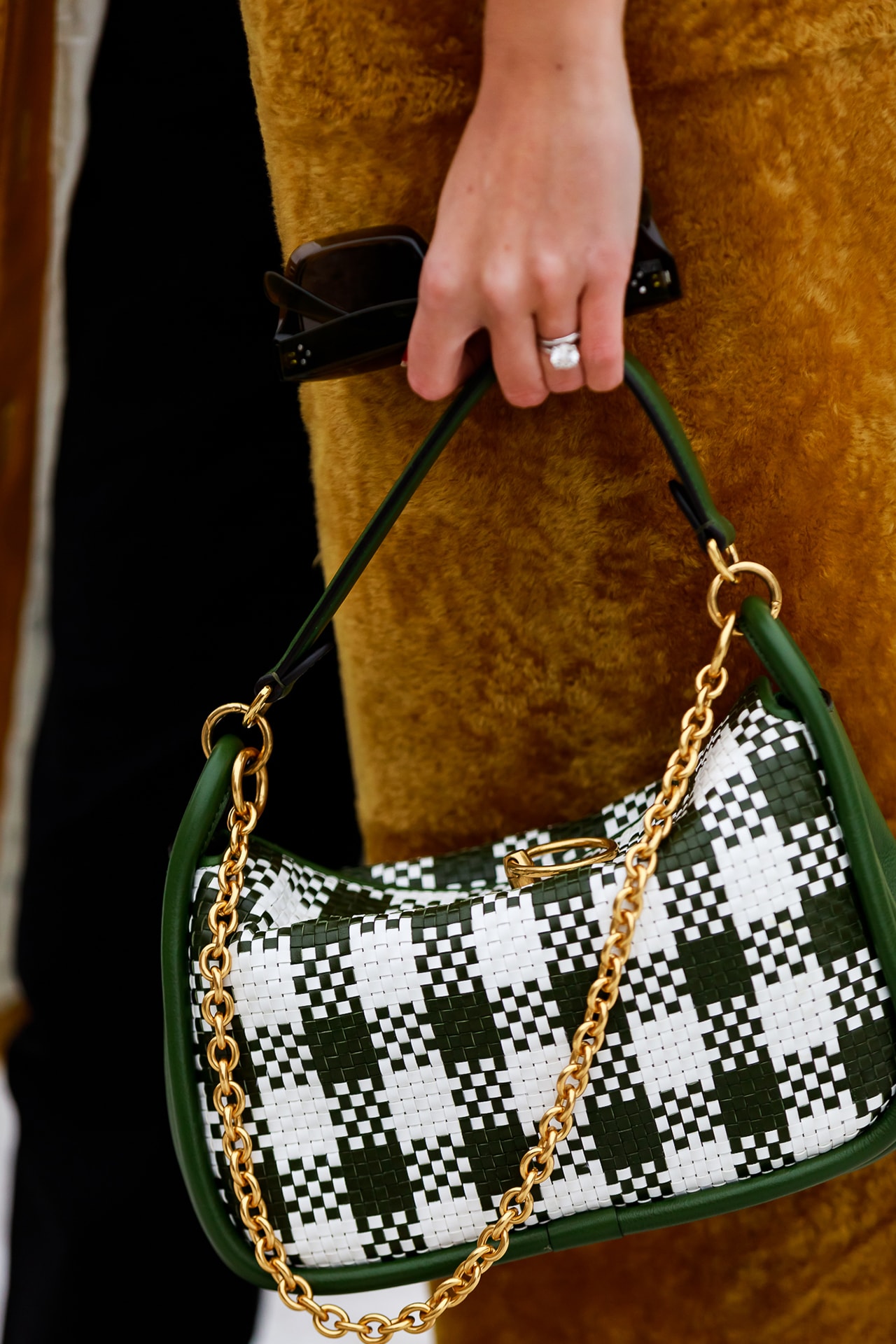 stockholm fashion week street style blogger influencer bag