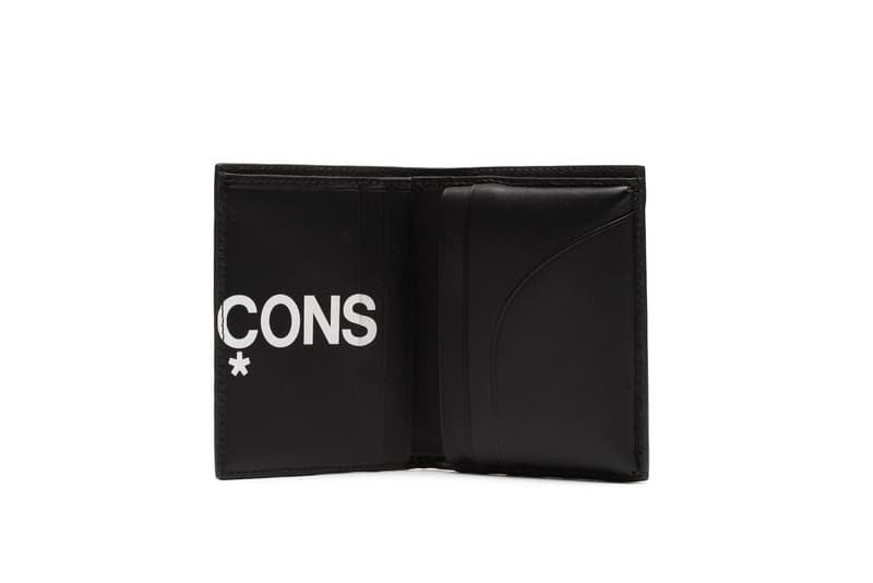 COMME des GARÇONS Red and Black Logo Wallets White Big Print Coin Pouch