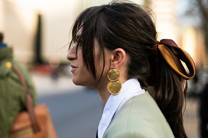 Fashion Week Street Style: Best Accessories Sunglasses Burberry Scarf Clips Ashley Williams Paris Milan New York London Fashion Week Month Streetsnaps