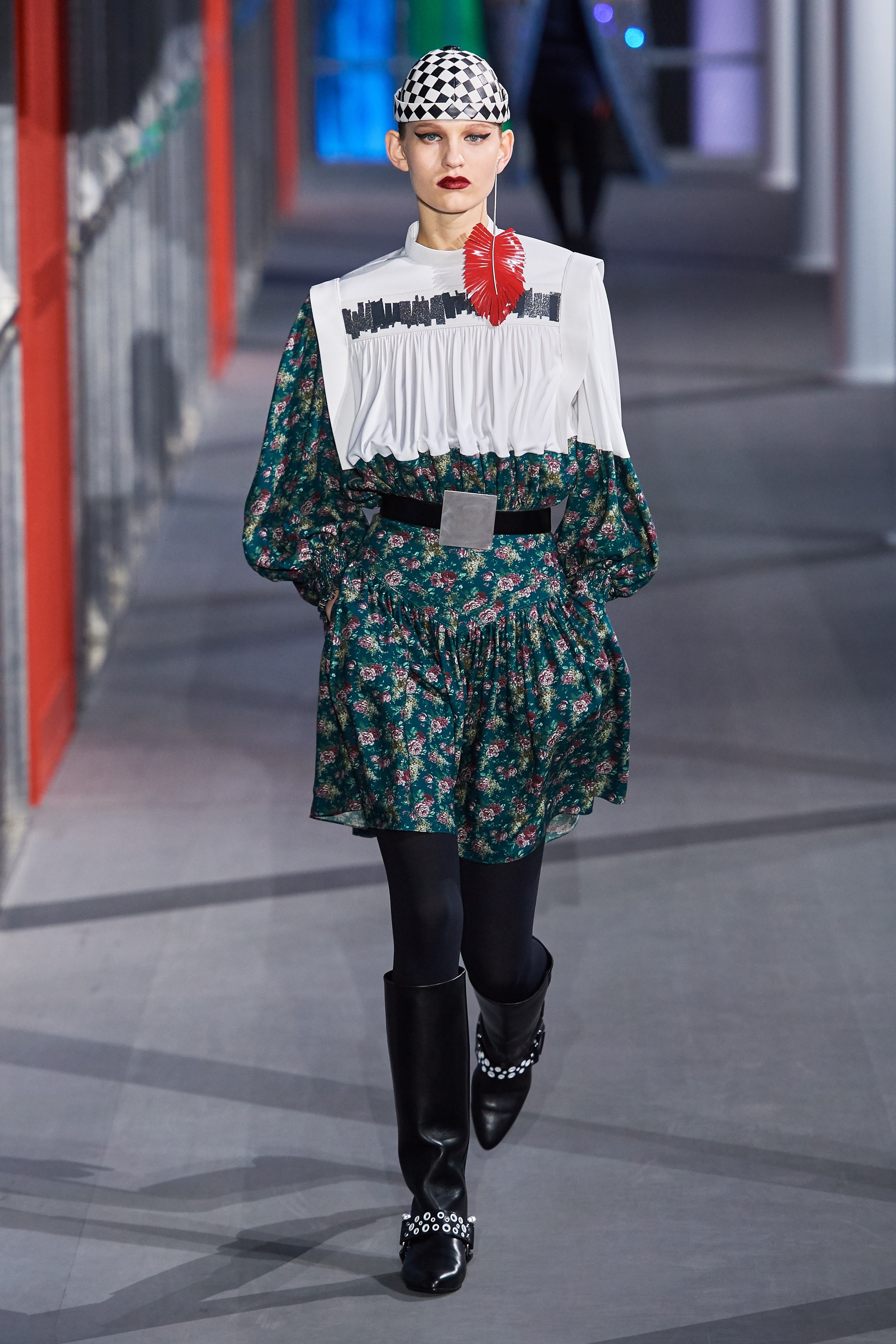 Louis Vuitton Paris Fashion Week FW19 Collection Fall Winter 2019 Ready to Wear Louvre Museum PFW Nicolas Ghesquiere