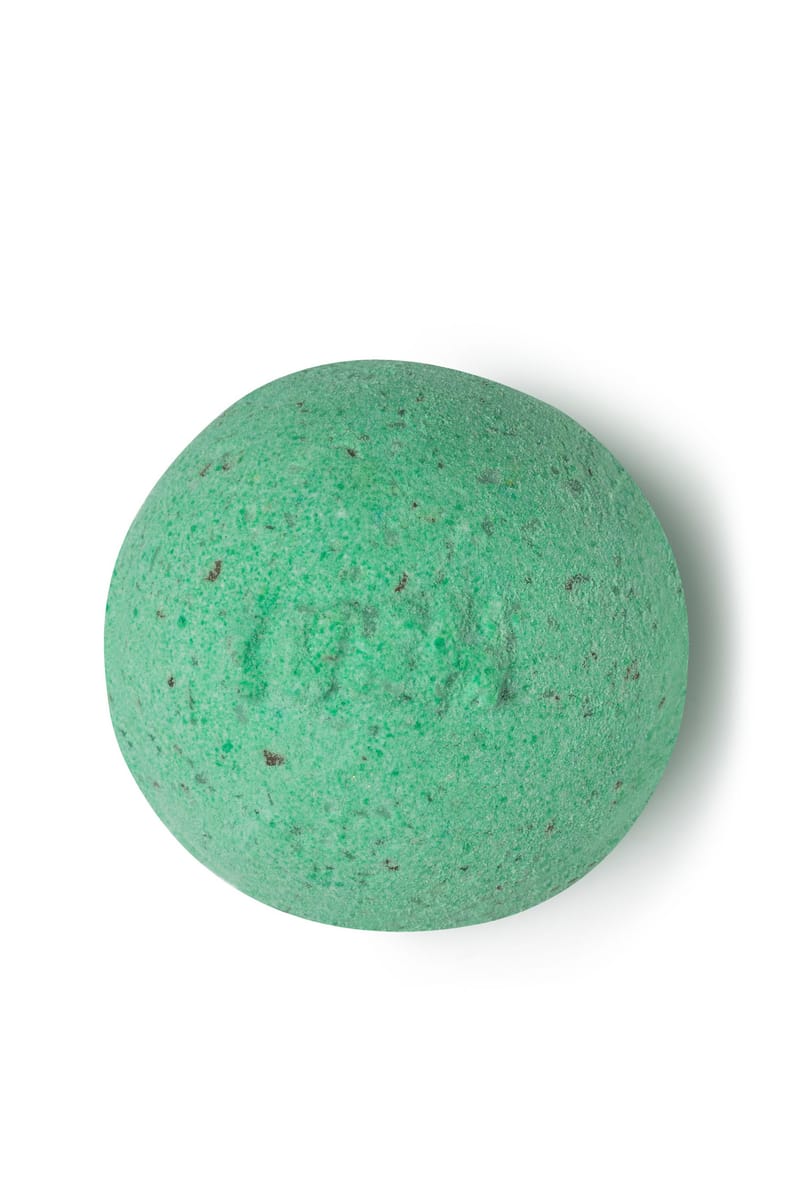 lush green bath bomb