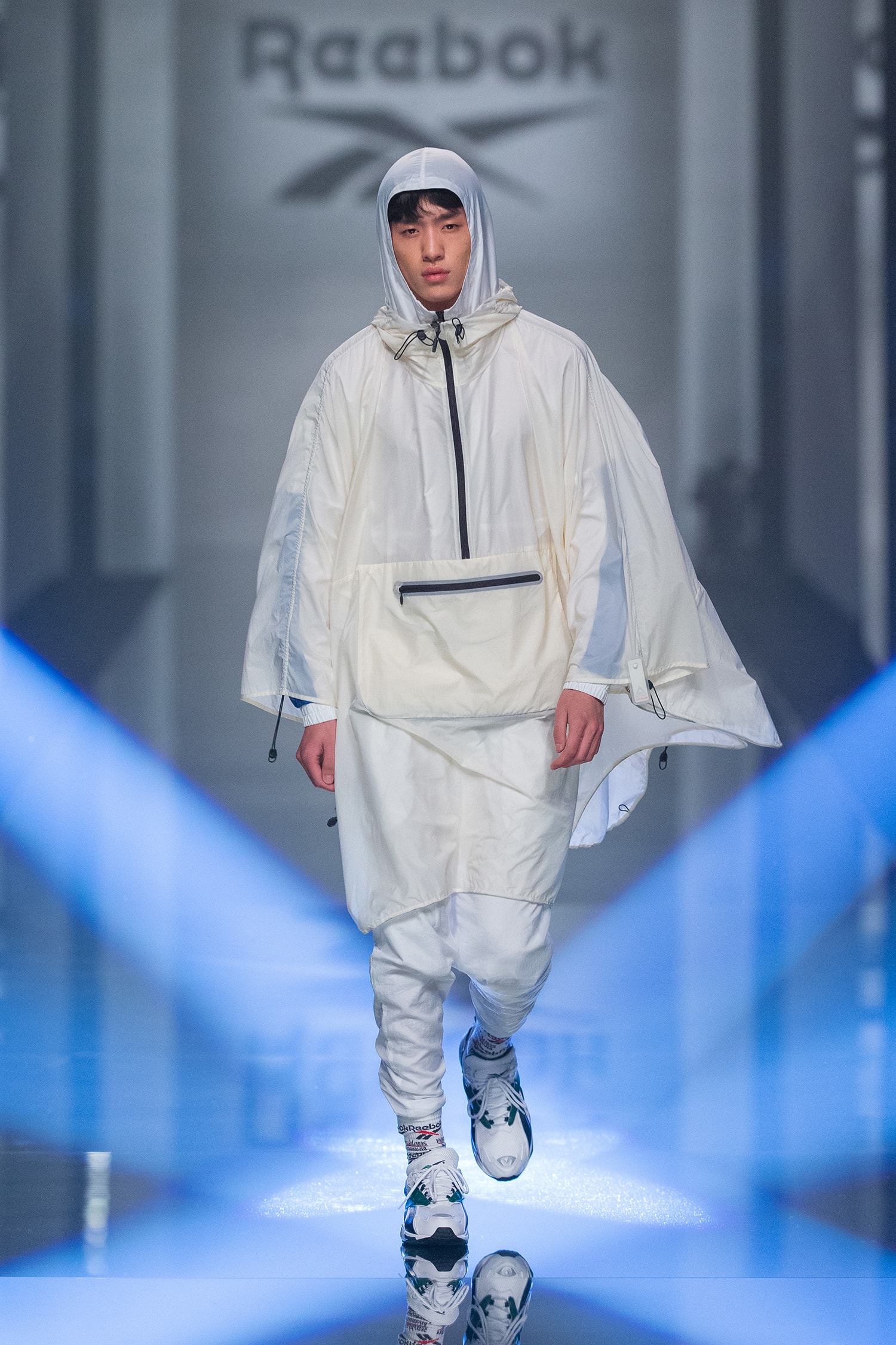 Reebok Fall Winter 2019 Shanghai Fashion Week Show Collection Jacket Pants White