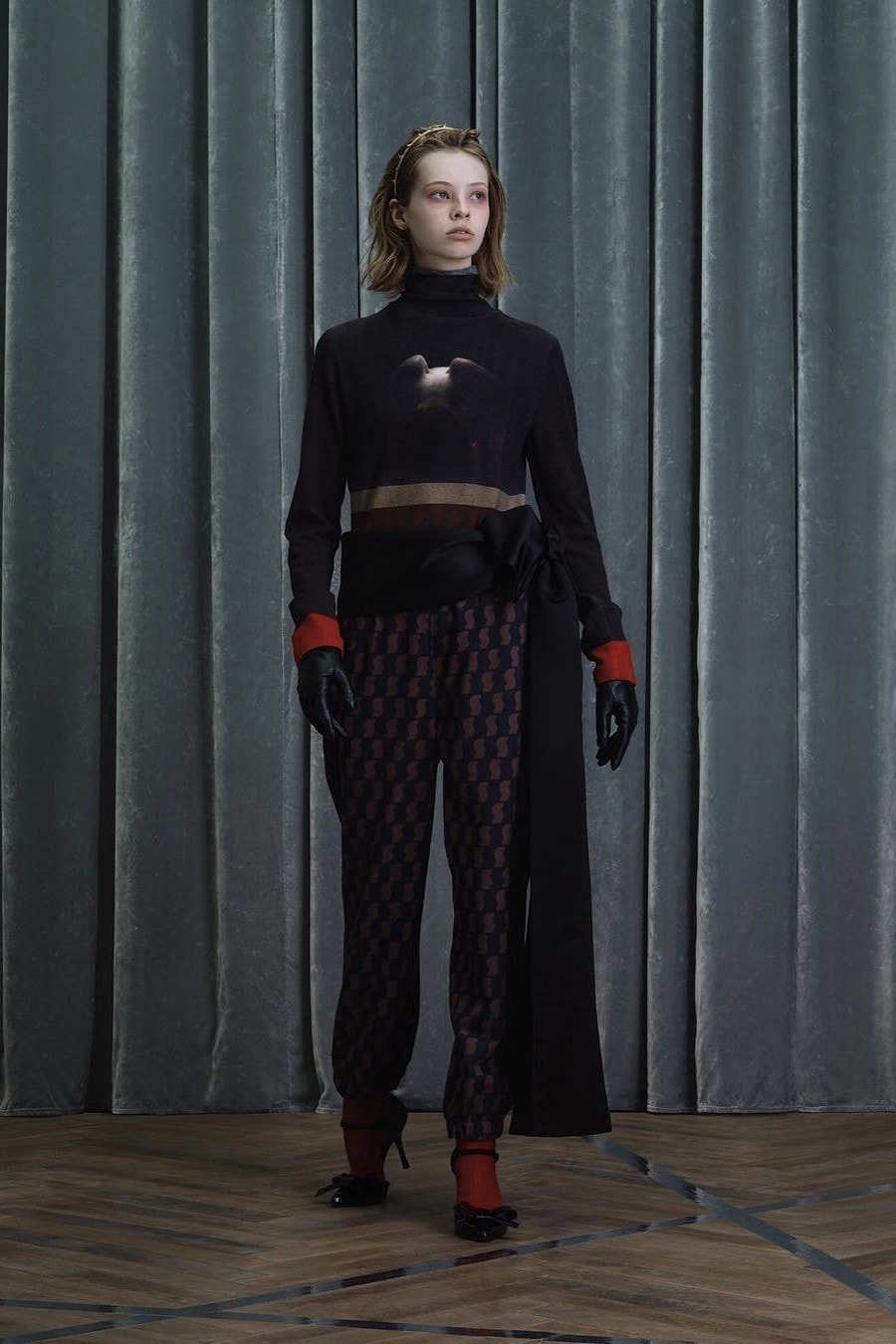 UNDERCOVER Fall Winter 2019 Collection Top Pants Black