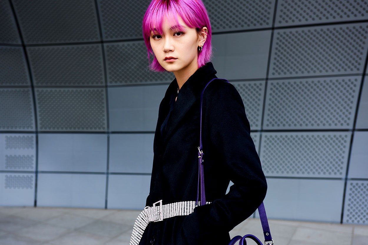 Seoul Fashion Week Fall Winter 2019 Street Style Jacket Black Hair Pink