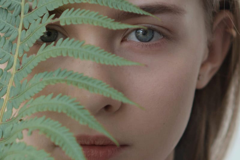 5 Beauty Experts Expose the Dark Side of the CBD Trend