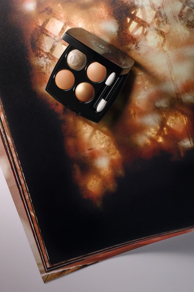 Chanel Beauty Cruise 2019 Makeup Eyeshadow Compact Logo CC
