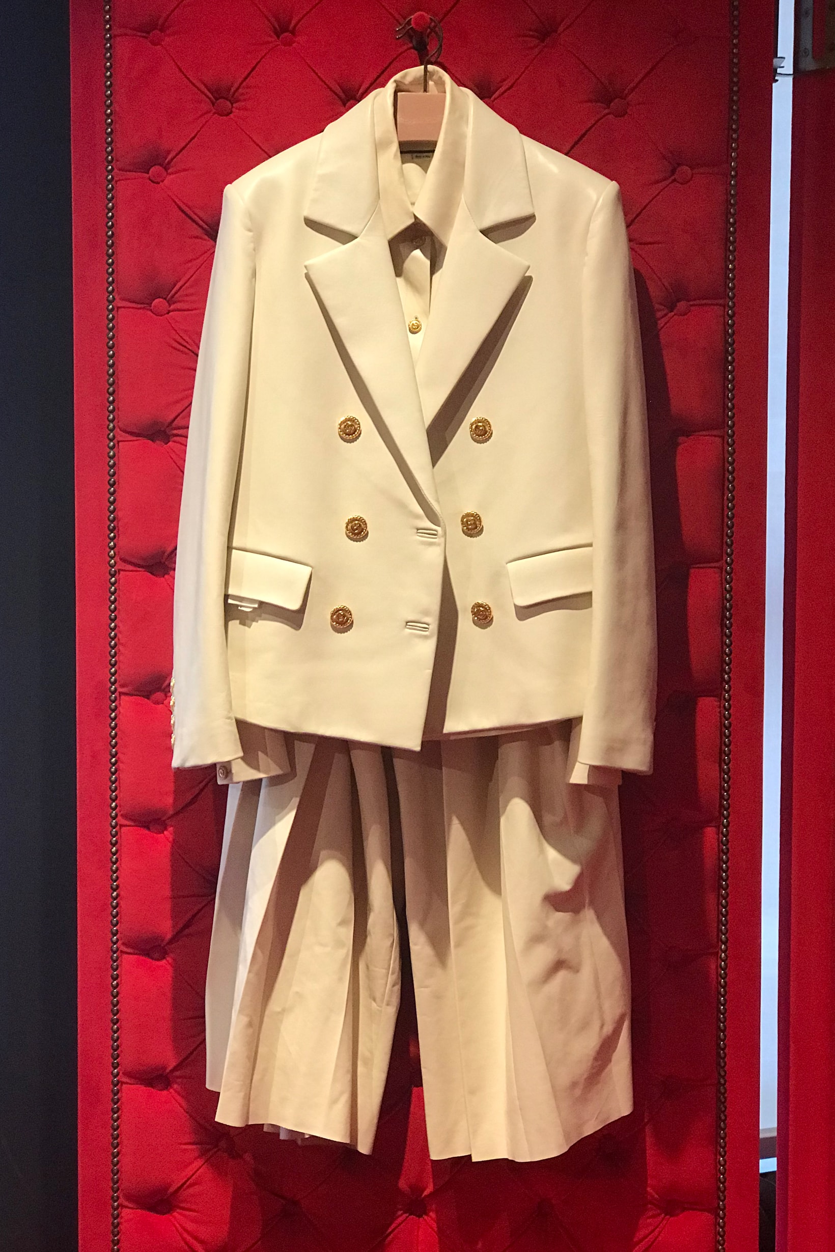 Gucci Fall Winter 2019 Collection Suit Blazer Pants Cream