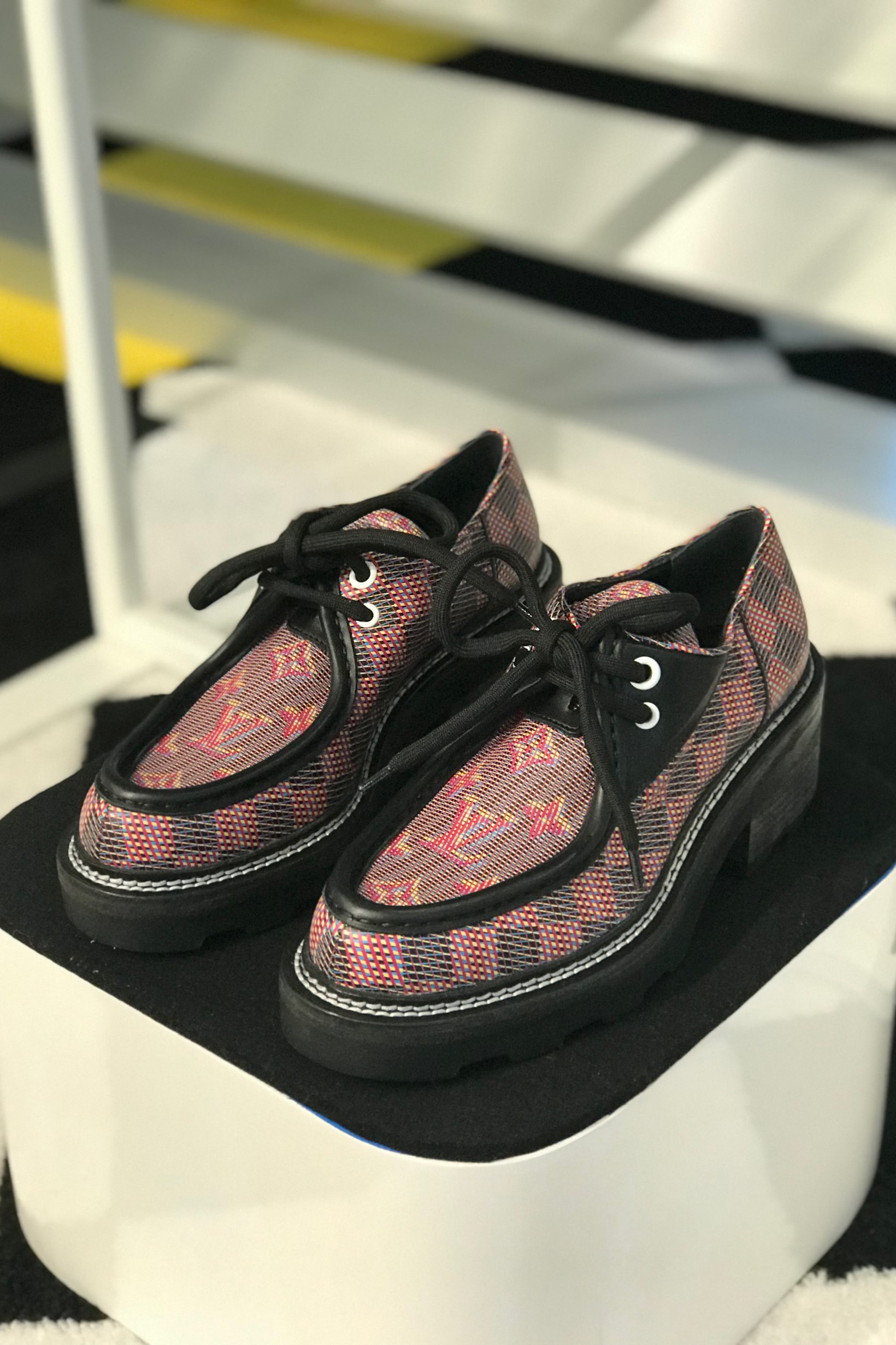Red and black Louis Vuitton. Hypebeast , Hype , Watch, LV Black HD