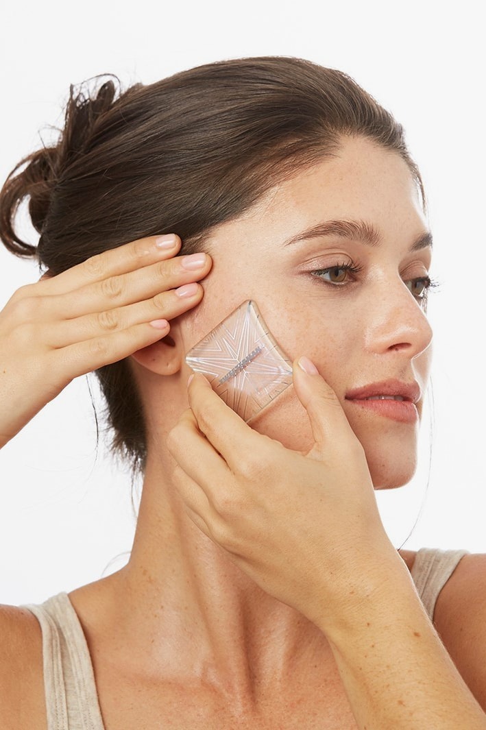 Tweezerman Microderm Exfoliation Tool Review Skincare Beauty Clear Skin Exfoliator Routine Texture 