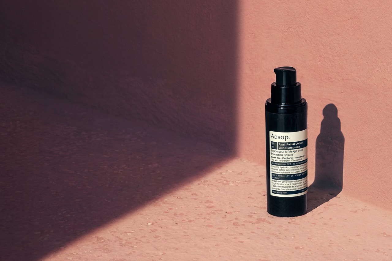 Aesop Avail Facial Lotion with Sunscreen SPF 25 Skincare Beauty Pink Wall Light Shadow 