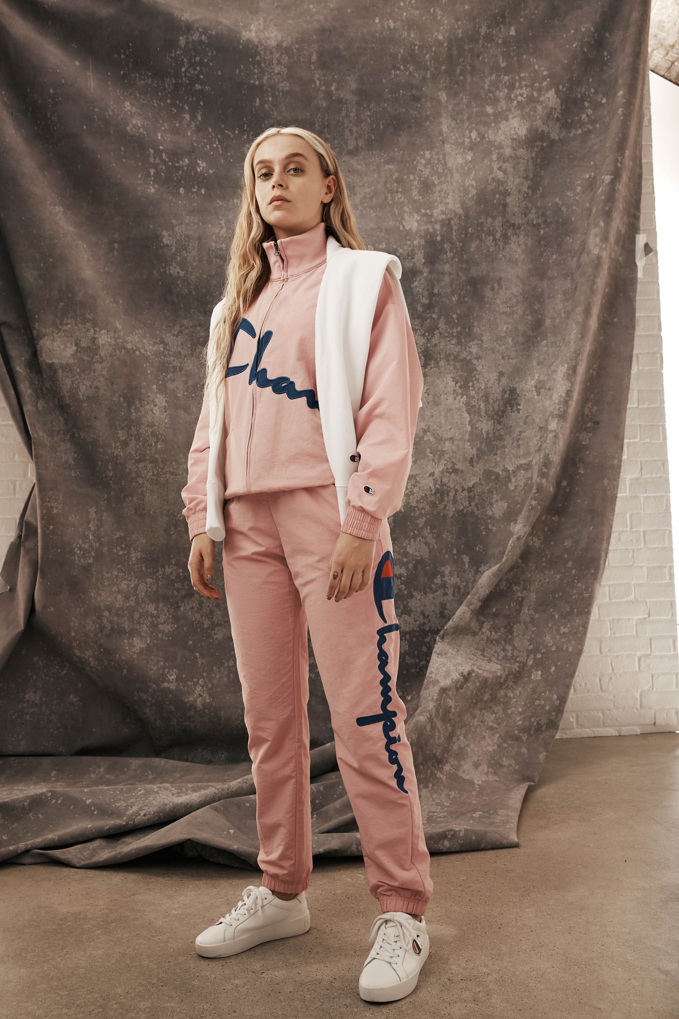 Champion Reverse Weave Fall Winter 2019 Collection Sweatsuit Pink